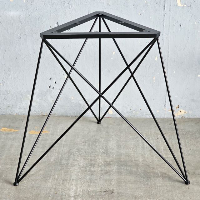 Chân bàn sắt sơn tĩnh điện CHB68108