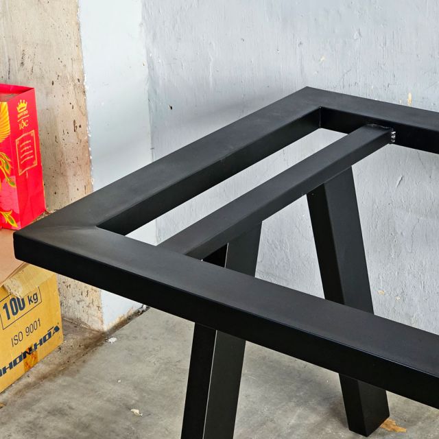 Chân bàn sắt sơn tĩnh điện CHB68107