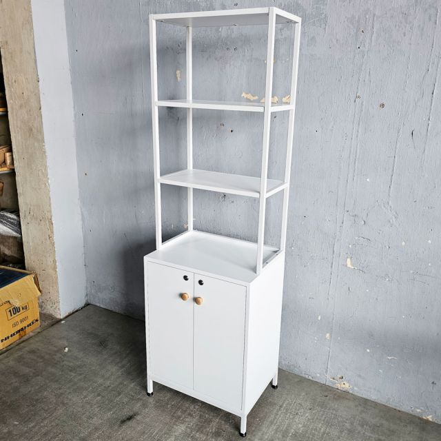 Kệ trang trí có tủ 56x40x180cm gỗ cao su KTT68063