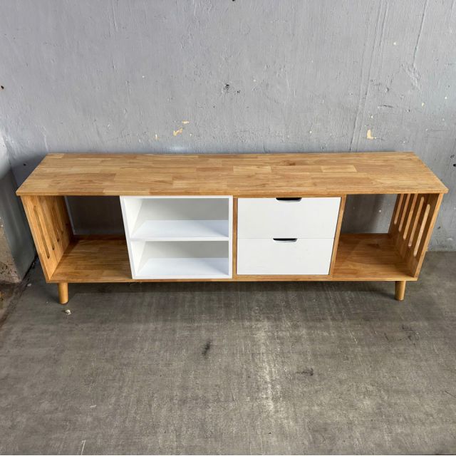 Kệ tivi HAPI 180x39cm gỗ cao su KTV68133