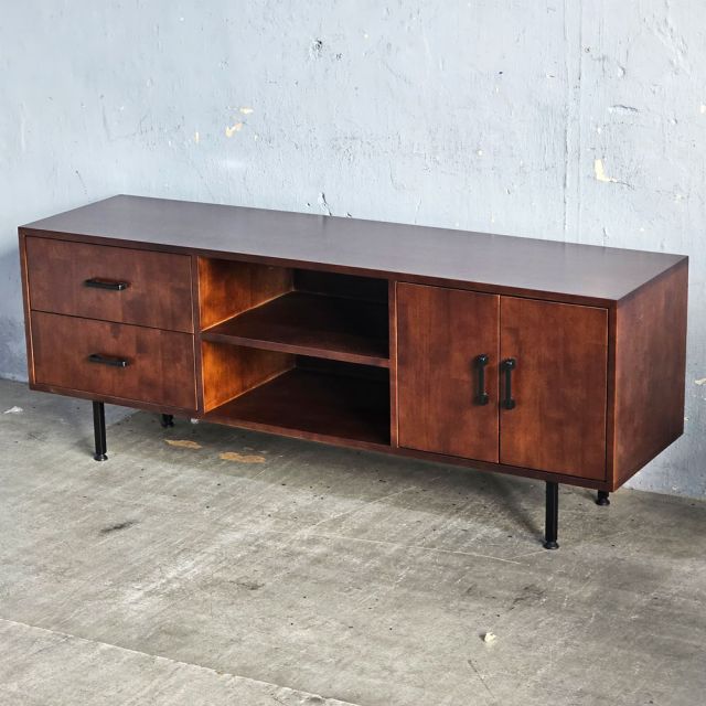 Kệ tivi 150x40x55cm gỗ cao su KTV68034