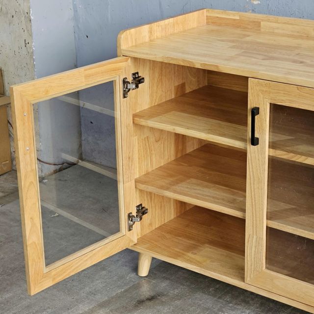 Tủ để đồ cửa kính 90x45x80cm gỗ cao su KTB68245