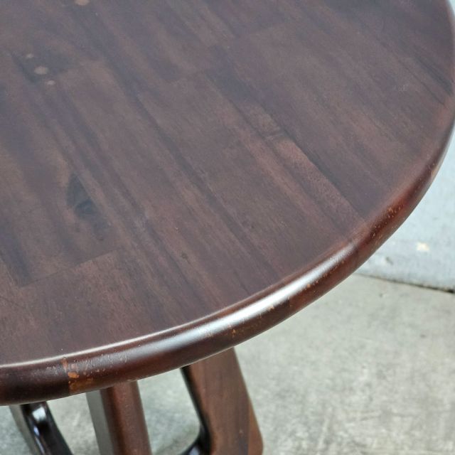 Bàn bên sofa tròn 50cm gỗ tràm SST053