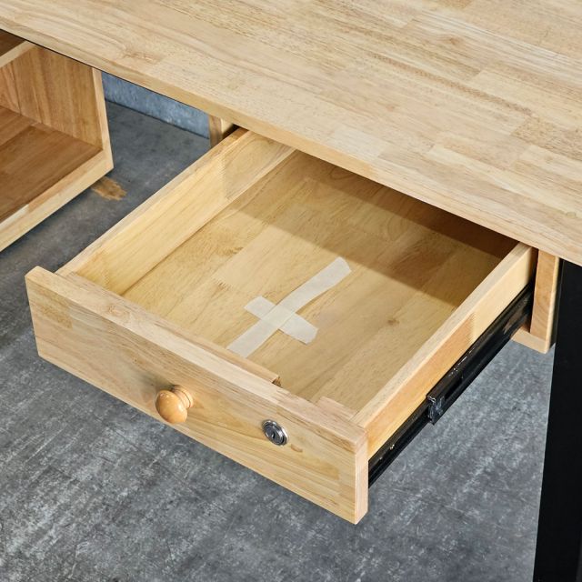 Bàn làm việc gác tủ 140x100cm gỗ cao su HBRT130