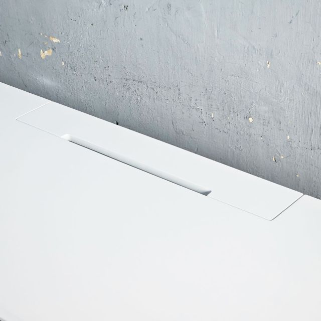 Bàn có hộp điện 120x60cm gỗ cao su ZD039