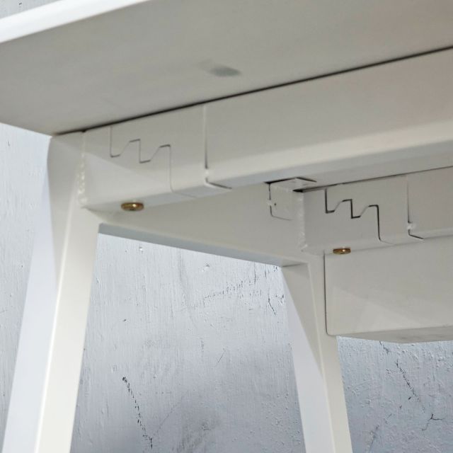 Bàn có hộp điện 120x60cm gỗ cao su ZD039