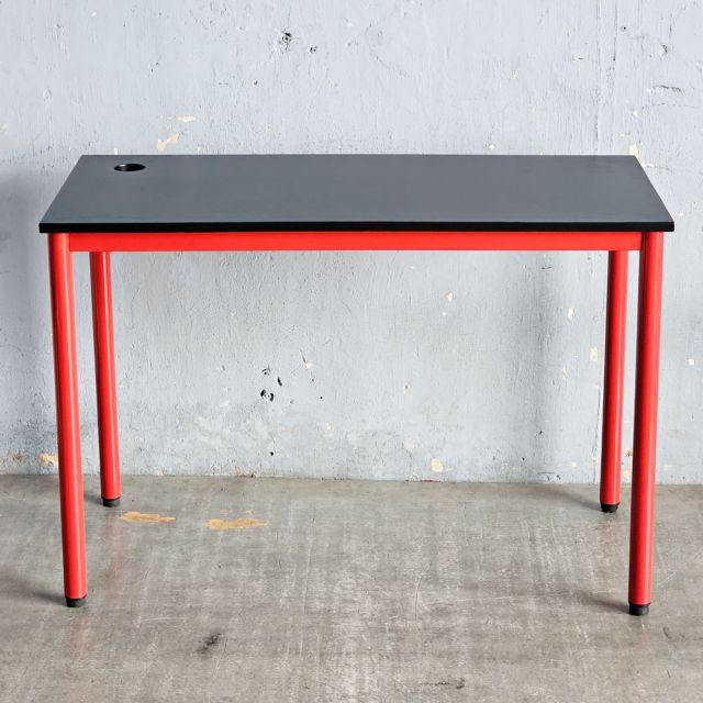 Bàn làm việc 110x50cm gỗ cao su hệ OMA HBOM017