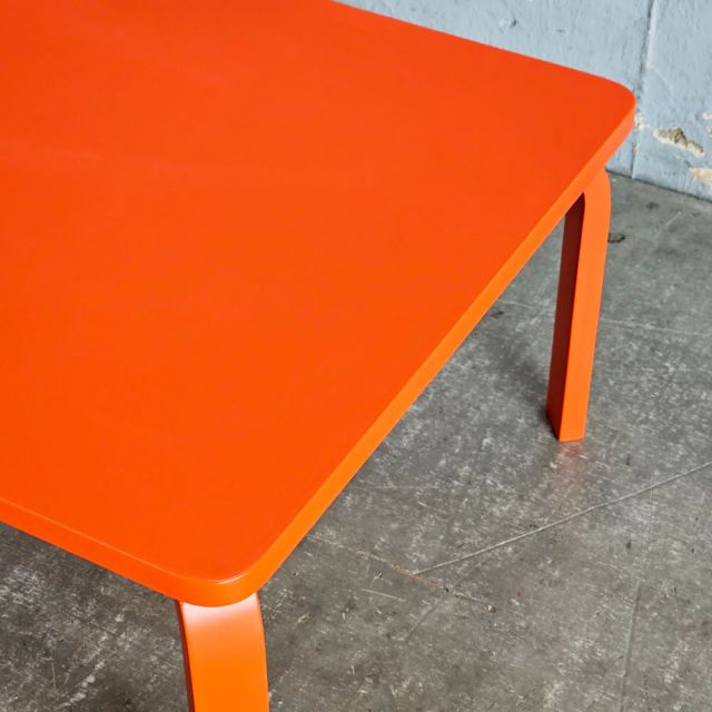 Bàn mầm non chữ nhật ngồi bệt 100x50x53cm gỗ cao su nhiều màu KGD017