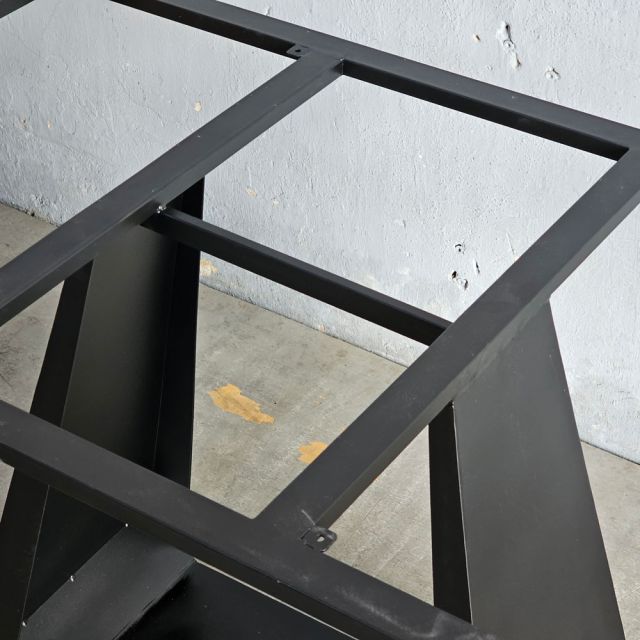 Chân bàn sắt 120x70cm sơn tĩnh điện CHB68110