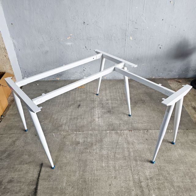 Chân bàn góc L cho bàn 120x130cm hệ CONE HCCO034