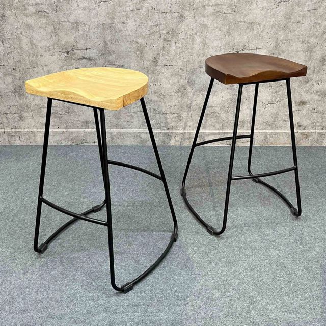 Ghế bar mặt gỗ chân sắt GBSK036