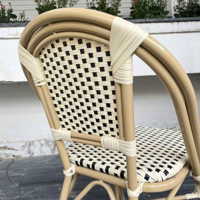 Ghế sắt đan mây nhựa không tay tựa GSK052