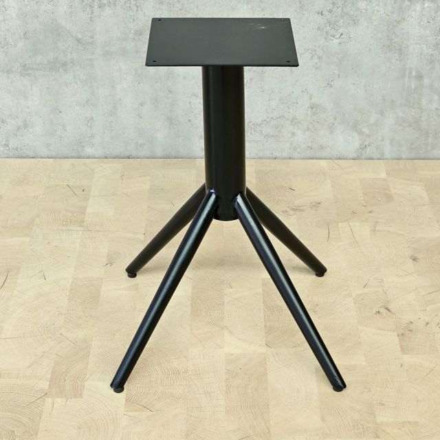 Chân bàn sofa 34x45x48cm sơn tĩnh điện CHB68111