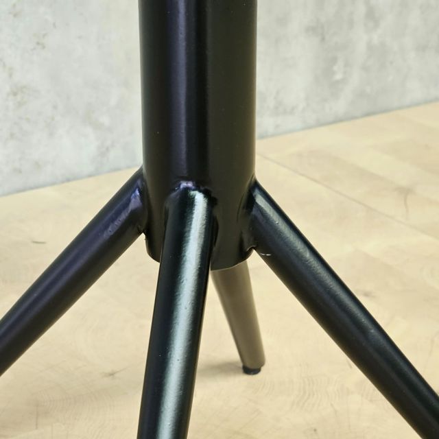 Chân bàn sofa 34x45x48cm sơn tĩnh điện CHB68111