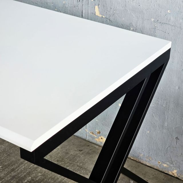 Bàn Gaming 180x80cm gỗ tràm chân chữ X GD68117