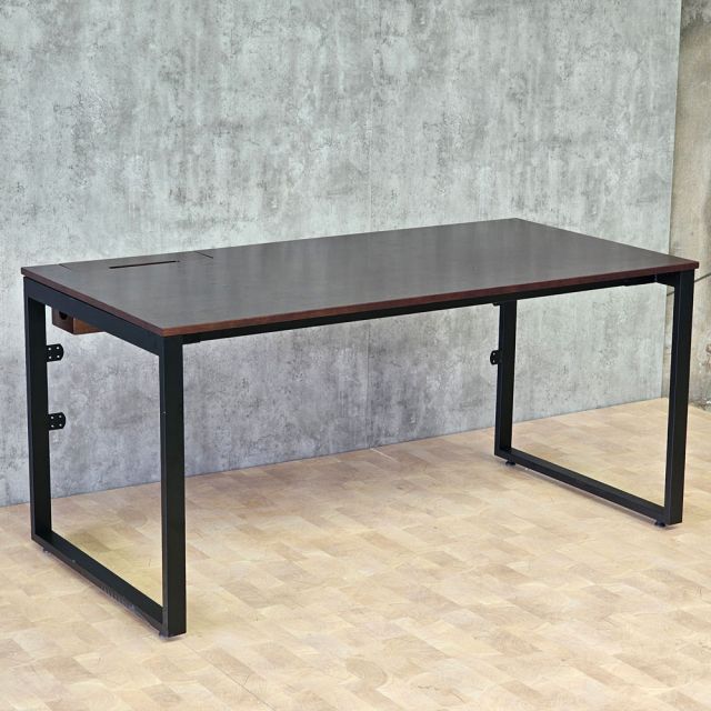 Bàn làm việc có hộp điện 160x80cm gỗ cao su HBRT132