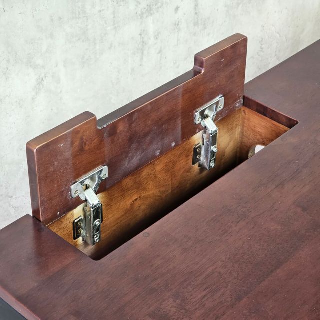 Bàn làm việc có hộp điện 160x80cm gỗ cao su HBRT132