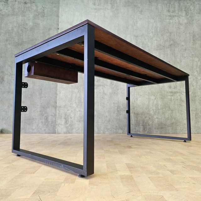 Bàn làm việc có hộp điện 160x80cm gỗ cao su HBRT132