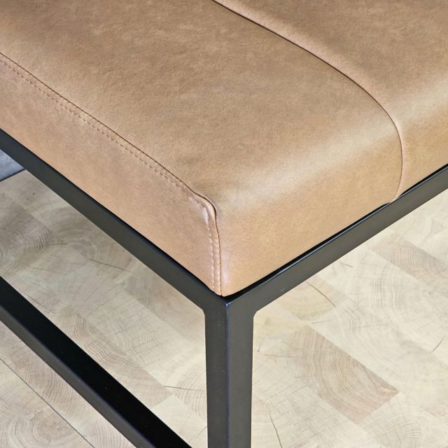 Ghế băng 120x55x87cm bọc nệm vải Simili khung chân sắt GBD075