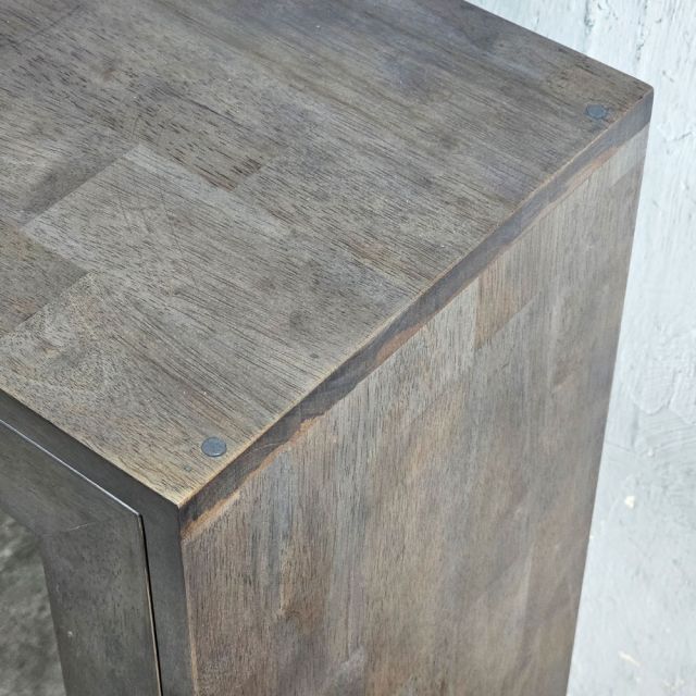 Tủ trang trí 120x30x75cm gỗ cao su KTB68255