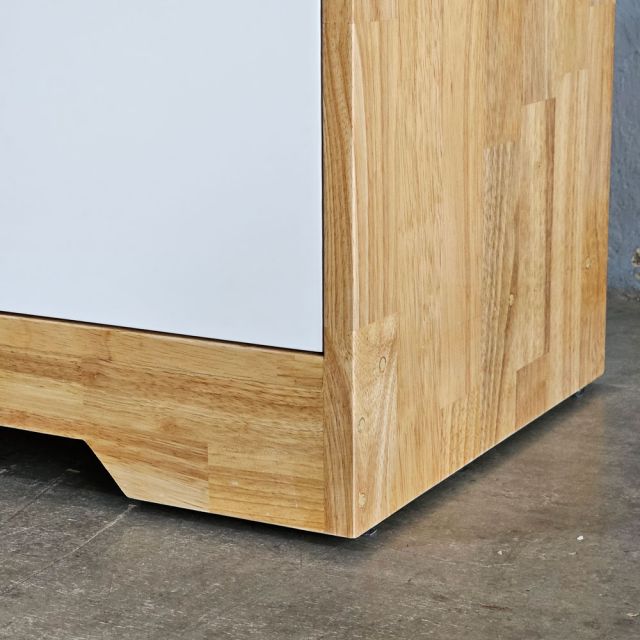 Tủ TV phòng khách 170x40x60cm gỗ cao su KTV68138