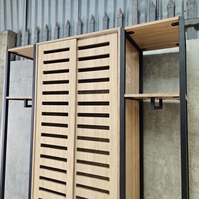 Tủ kệ quần áo 160x55x235cm gỗ plywood khung sắt TQA68093