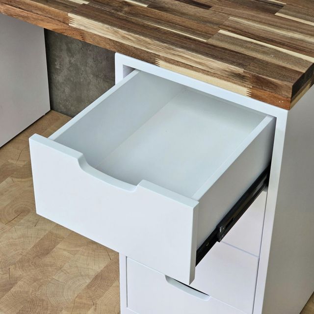 Bàn làm việc chân tủ 140x60cm gỗ tự nhiên BD68182