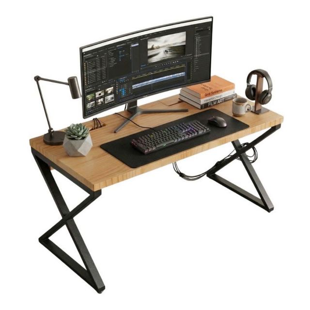 Bàn làm việc có hộp điện 140x70cm gỗ thông HBXC065