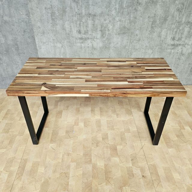 Bàn làm việc 140x60cm gỗ tràm ghép viền dày 50mm HBRT137