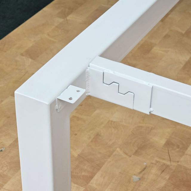 Chân sắt tam giác cho bàn 200x120cm hệ Trian HCTA027