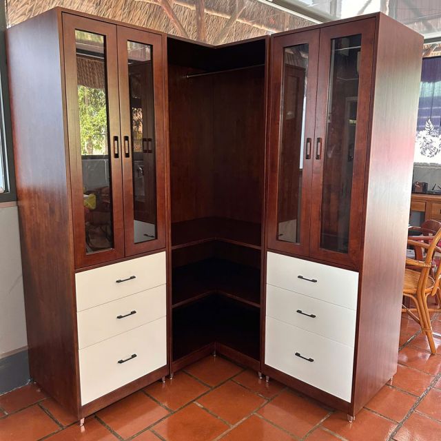 Tủ quần áo góc tường 160x60x160cm gỗ cao su TQA68091
