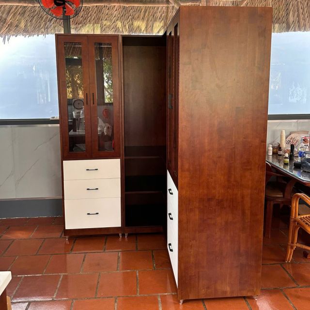 Tủ quần áo góc tường 160x60x160cm gỗ cao su TQA68091