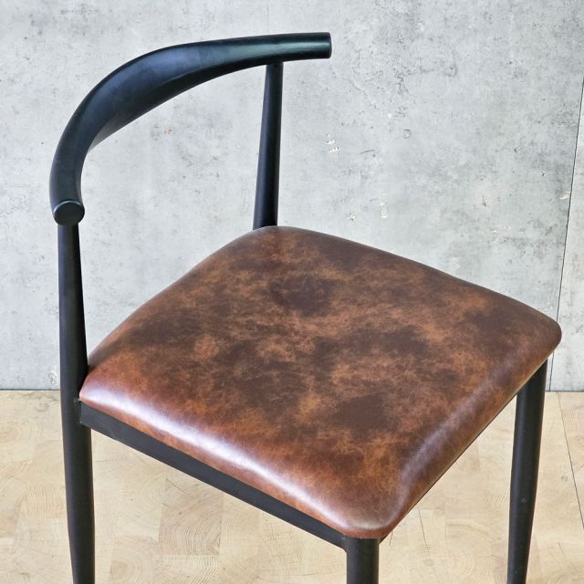 Combo bàn ăn chữ nhật 120x70cm và 4 ghế Bull sắt BBA233