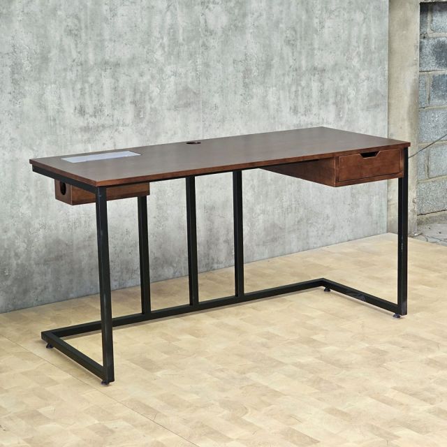 Bàn làm việc 140x60cm có ngăn kéo gỗ cao su chân sắt BD68186