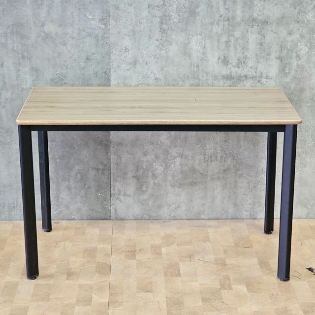 Bàn làm việc 120x60cm mặt bo cong gỗ plywood HBOV054