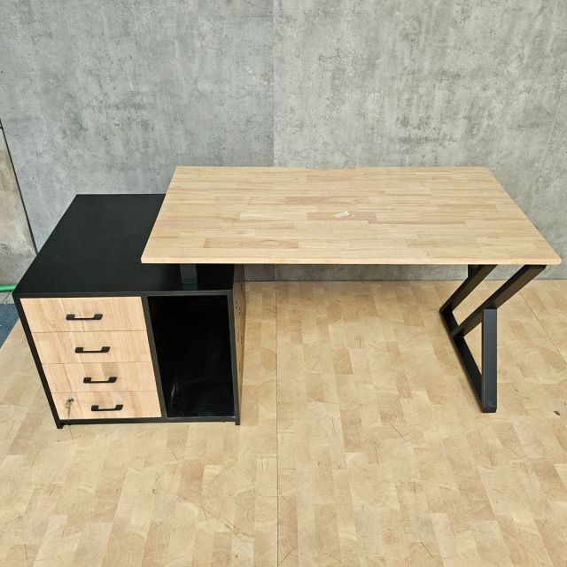 Bàn gác tủ 165x68cm gỗ cao su chân chữ X BD68189