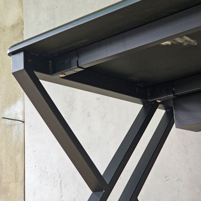 Bàn Gaming có hộp điện 180x80cm gỗ tràm GD68119