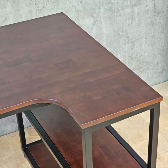 Bàn góc L liền kệ 180x80cm gỗ cao su CD68051