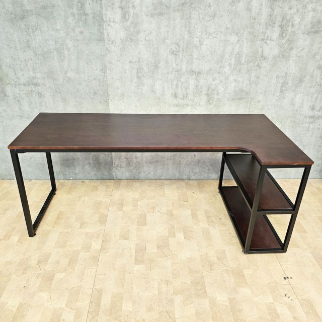 Bàn góc L liền kệ 180x80cm gỗ cao su CD68051