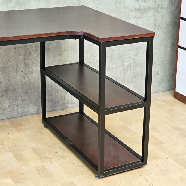 Bàn góc L liền kệ 180x80cm gỗ cao su CD68051