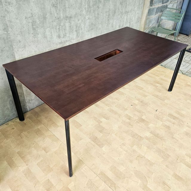 HBOV010 - Bàn họp 200x100 hệ Oval Concept lắp ráp