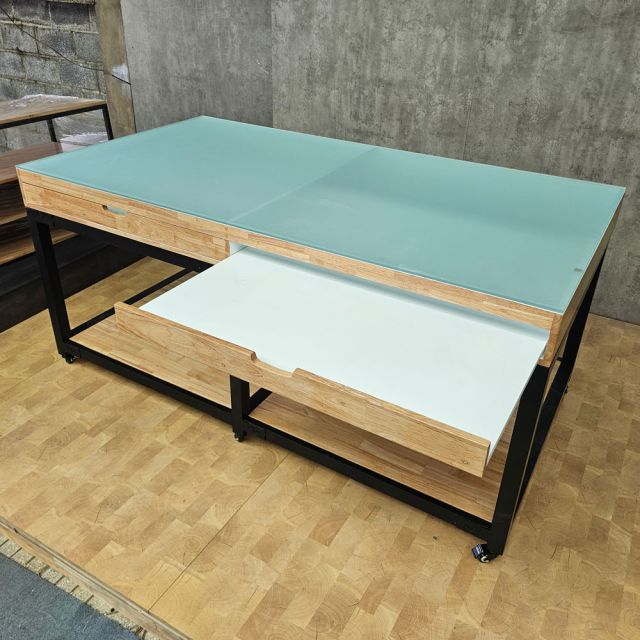 Bàn thao tác 198x105x75cm gỗ cao su WSTB007