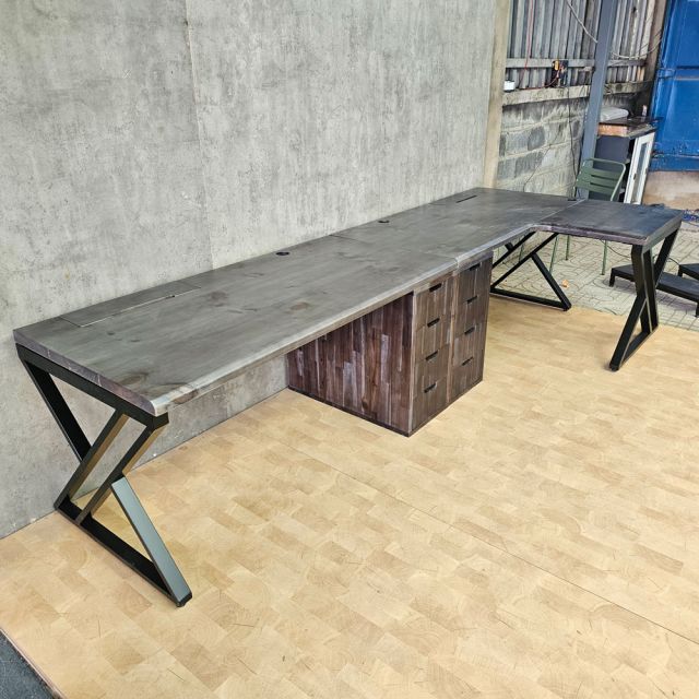 Bàn cụm 2 người ngồi chân tủ gỗ tự nhiên BD68187