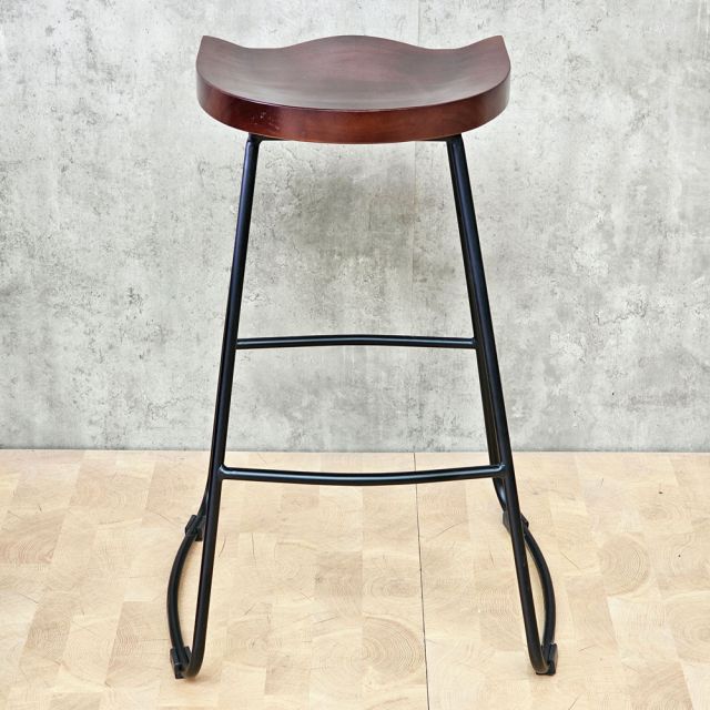 Ghế bar mặt gỗ chân sắt GBSK036