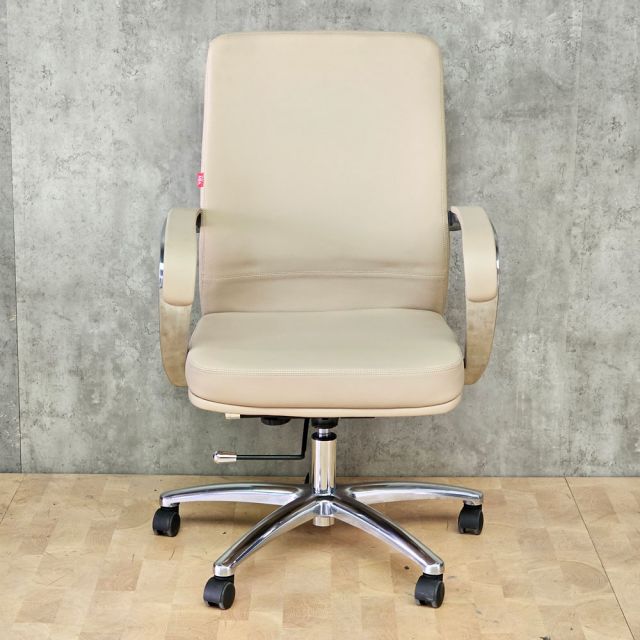 Ghế lãnh đạo bọc da Vinyl lưng trung HOM1108 - 02
