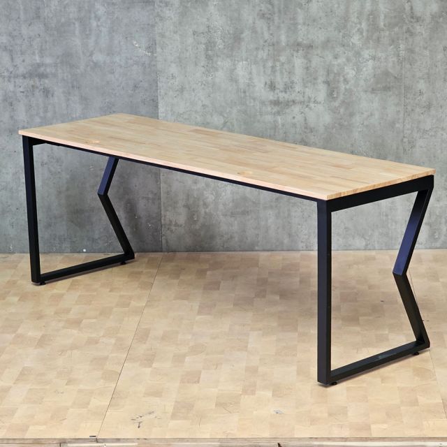 Bàn làm việc 200x60cm gỗ cao su chân sắt hệ Mconcept HBMC032