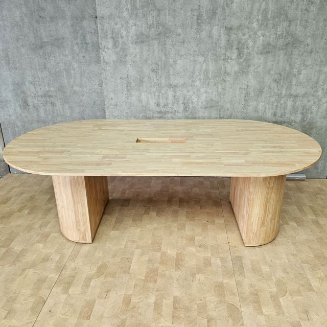 Bàn họp hình Oval 240x120cm gỗ cao su BH68011
