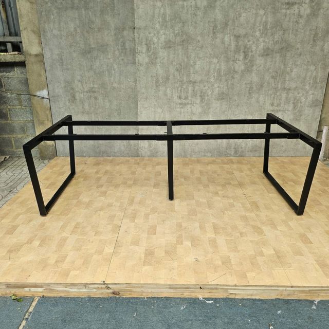 Chân bàn sắt hệ Trapez Concept 240x120cm lắp ráp HCTC011