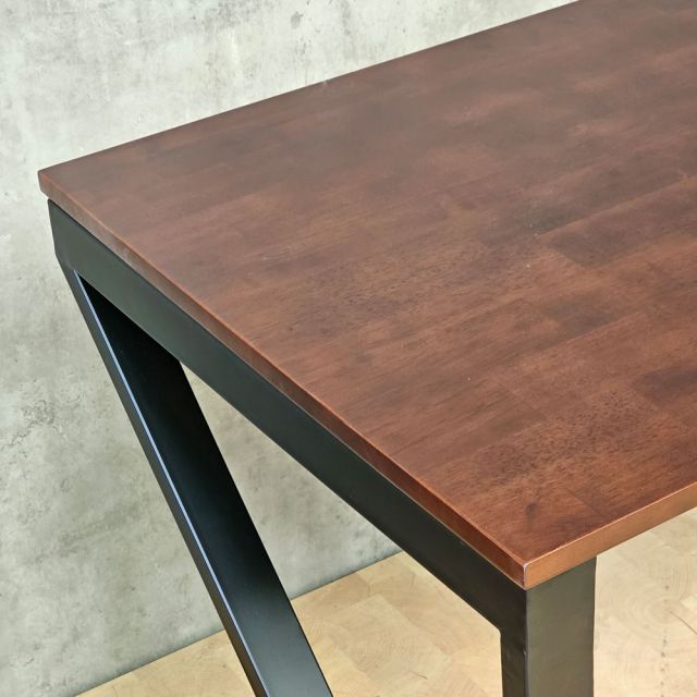 Bàn Làm Việc Chân Sắt 140x60 KConcept HBKC003
