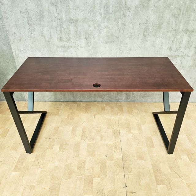 Bàn Làm Việc Chân Sắt 140x60 KConcept HBKC003